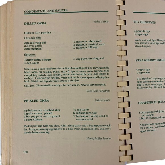 Beaumont Texas Junior League Lagniappe Cookbook First Edition 1982 Spiral Bound - Picture 10 of 15